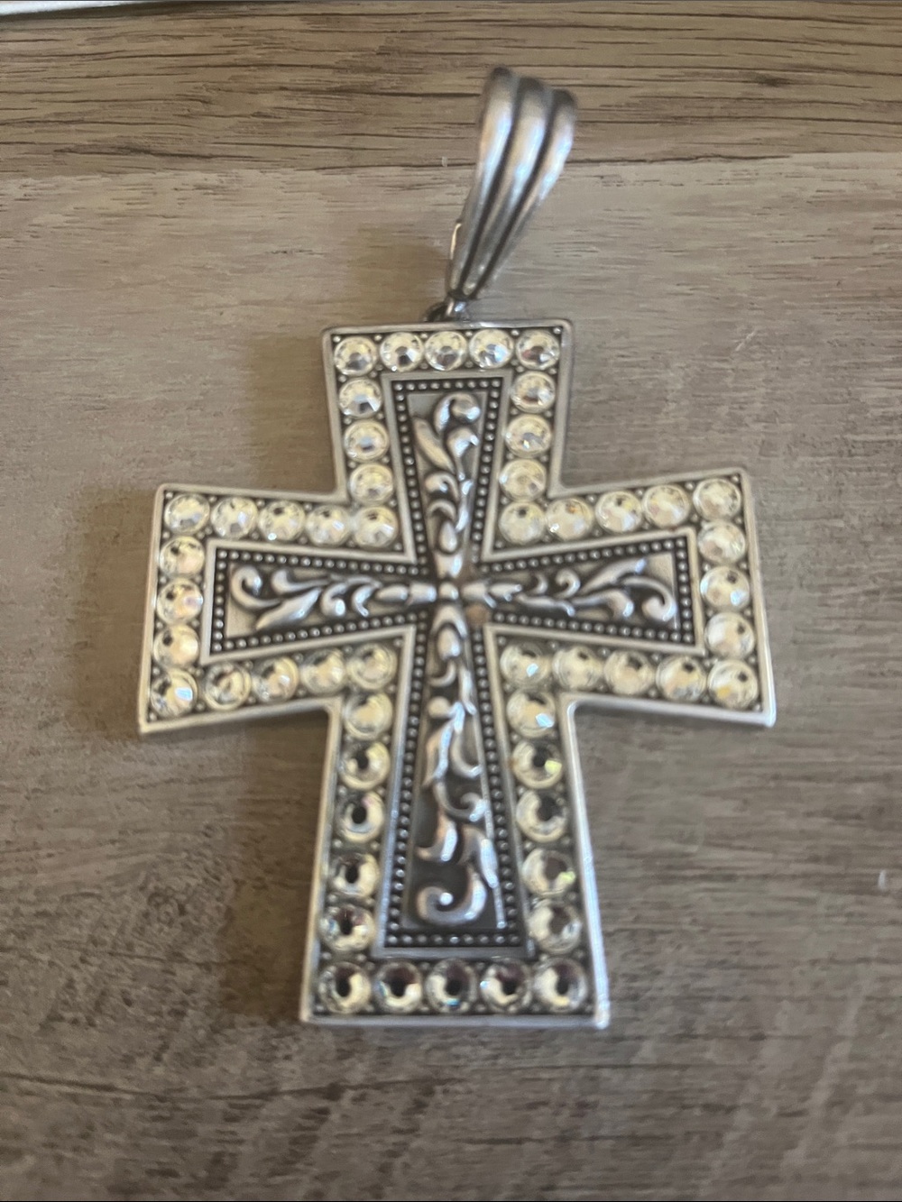 M&F Western charm cross pendant silver-tone metal rhinestones 3-4”